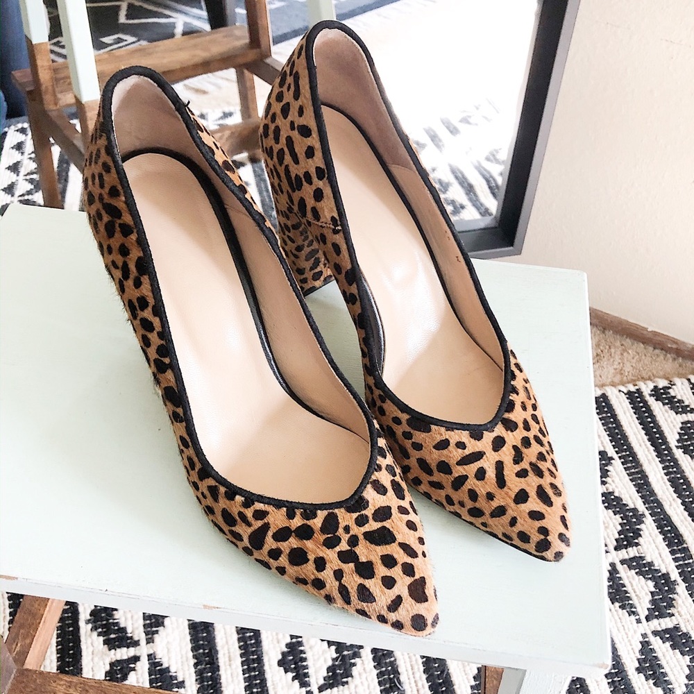 DUO Leopard Block Heel Pumps - Picture 2 of 6